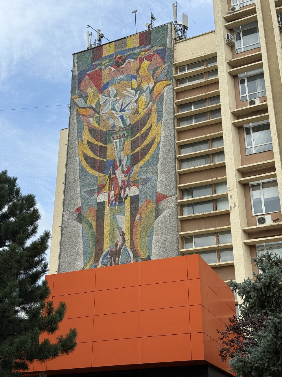 Krasnodar, Старокубанская улица, 114. Krasnodar — Memorial plaques, address plates, bad-reliefs, street-arts and mosaics