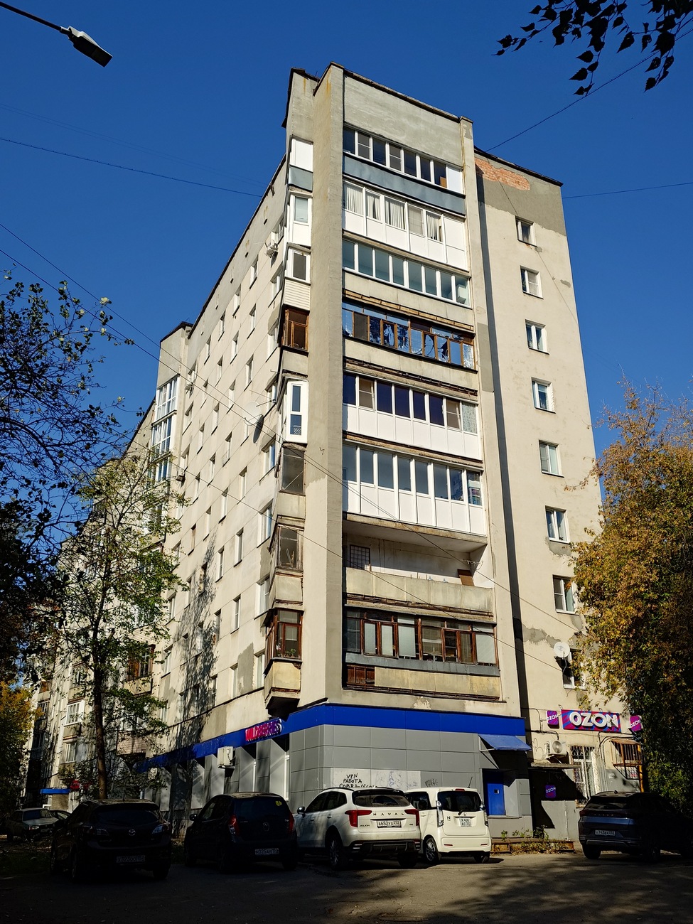 Нижний Новгород, Улица Бориса Корнилова, 8