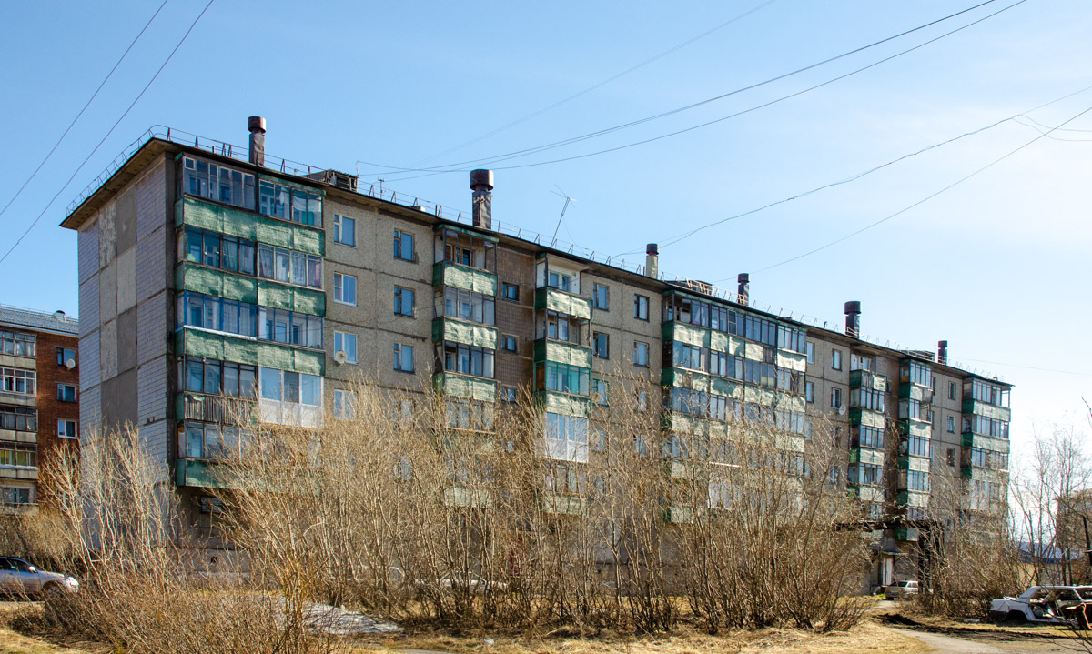 Воркута, Локомотивная улица, 10