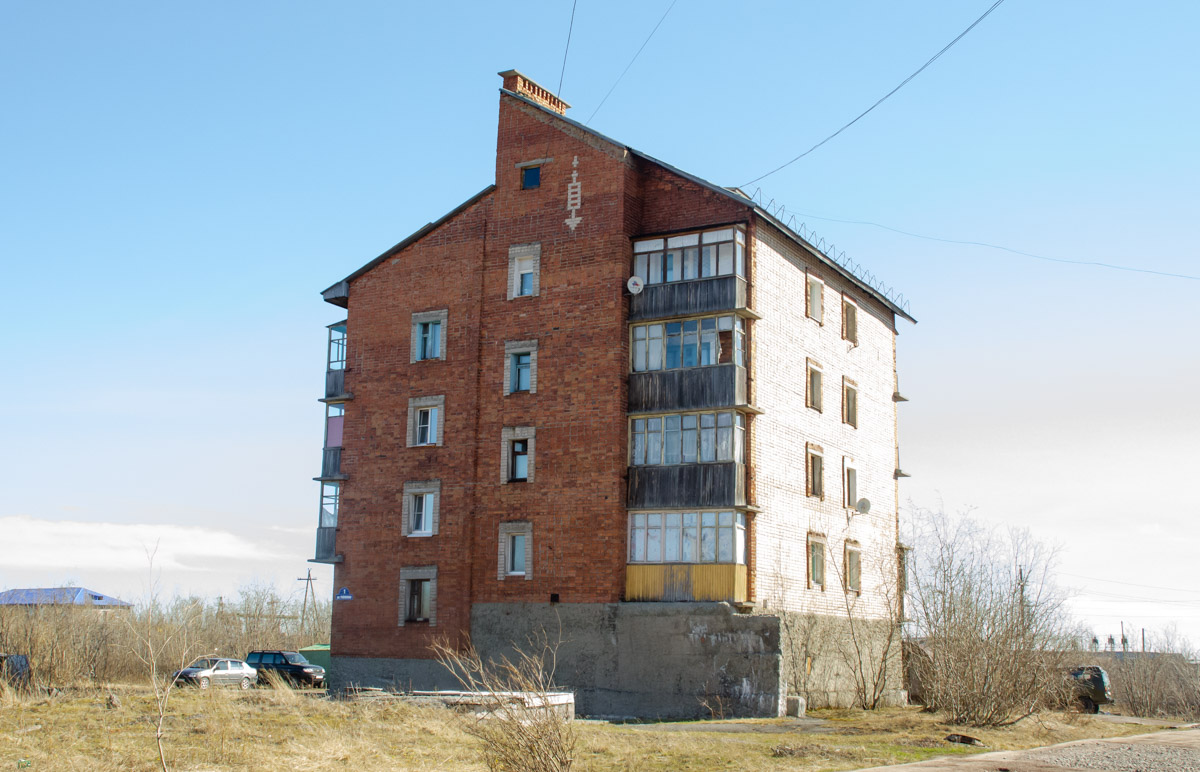 Воркута, Районная улица, 1