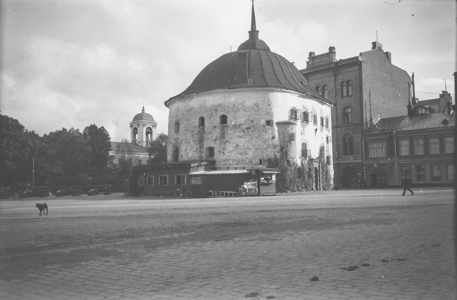 Выборг, Рыночная площадь, 1; Красноармейская улица, 17