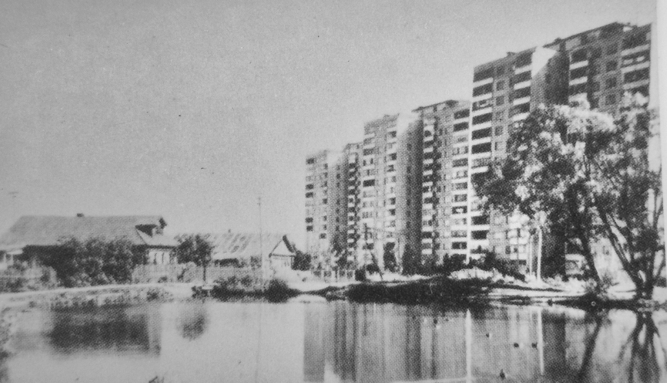 Красногорск, Малая Северная улица, 6; Малая Северная улица, 8; Улица Карбышева, 33 корп. 2; Улица Карбышева, 33 корп. 1; Улица Карбышева, 33