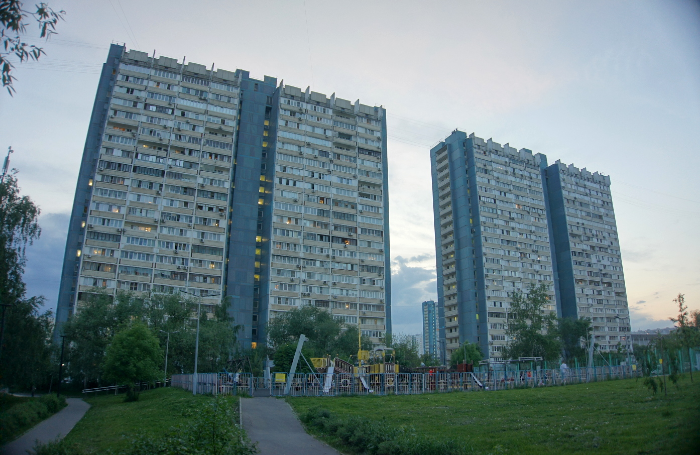 Москва, Ясногорская улица, 17 корп. 2; Ясногорская улица, 17 корп. 1