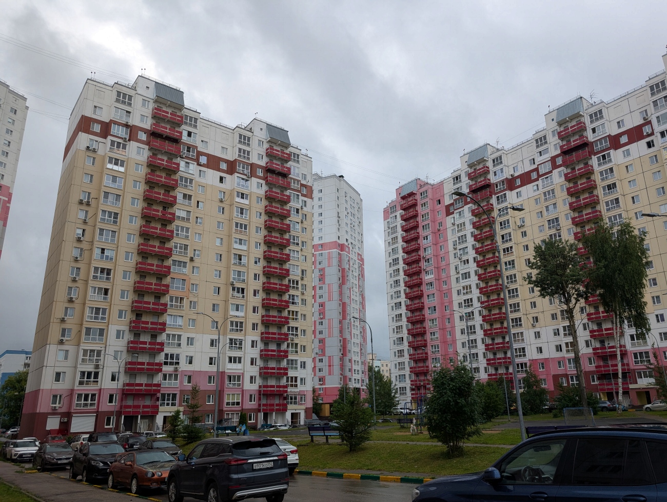 Нижний Новгород, Бульвар 60-летия Октября, 23 корп. 2; Бульвар 60-летия Октября, 23 корп. 1